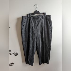 Wide leg cropped trousers